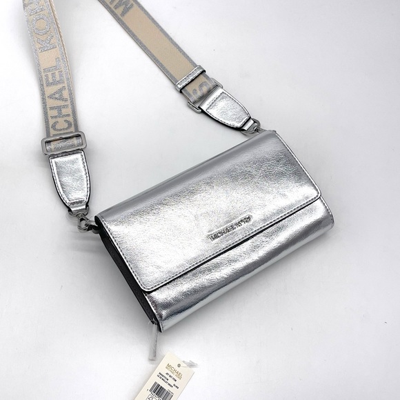 Michael Kors Large Zip Around Wallet Crossbody Bag - Picture 4 of 10